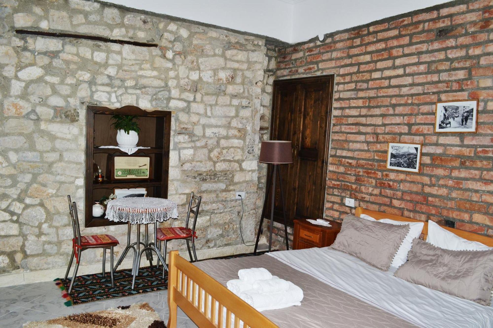 Guesthouse Belle View Берат Екстер'єр фото