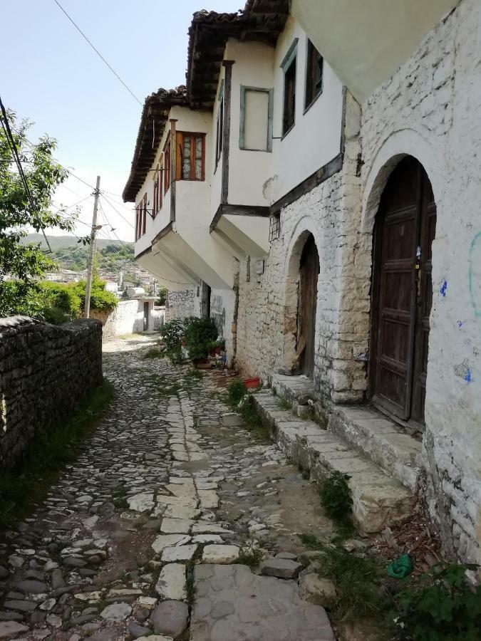 Guesthouse Belle View Берат Екстер'єр фото